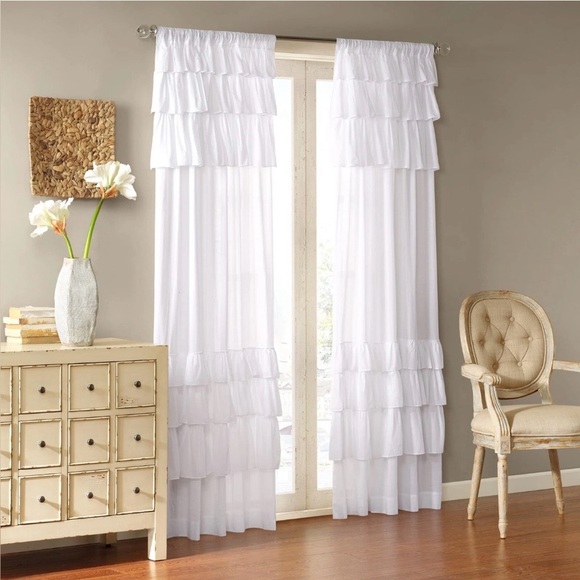 Madison Park Other - Madison park Anna ruffle curtain panels lot /4